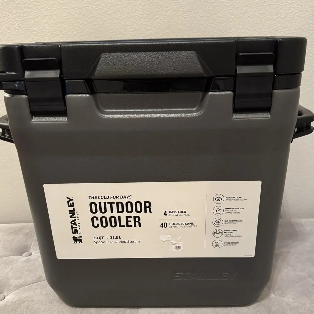 Stanley Cold-For-Days 30qt | 28.3L Hard-Sided Cooler - Picture 1 of 10